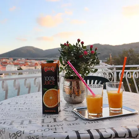 Seaside Franica-two Bedroom With Terrace And Sea View